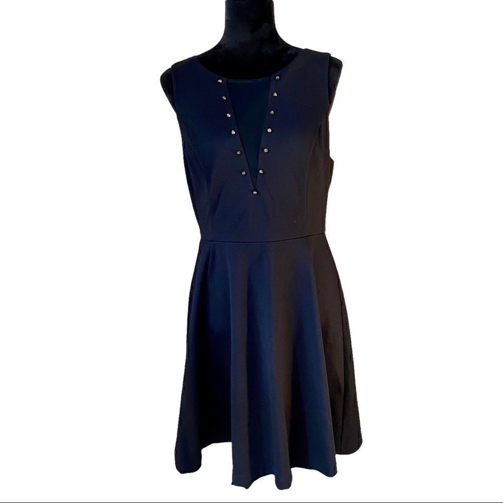 Express Black Sleeveless Netted V-Neck